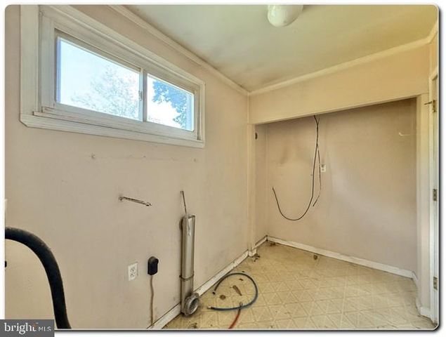 1146 VIOLET AVE, Williamstown, NJ 08094