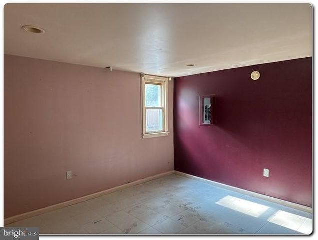 1146 VIOLET AVE, Williamstown, NJ 08094