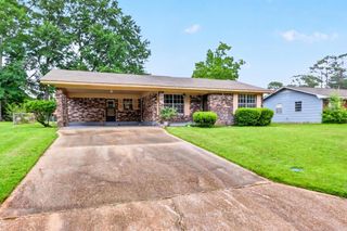 310 Vernon Dahmer Dr., Hattiesburg, MS 39401