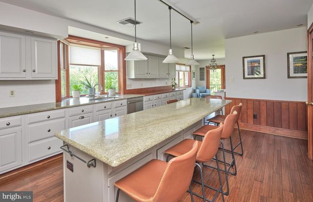 110 CLAY RIDGE RD, Ottsville, PA 18942