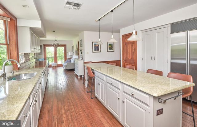 110 CLAY RIDGE RD, Ottsville, PA 18942