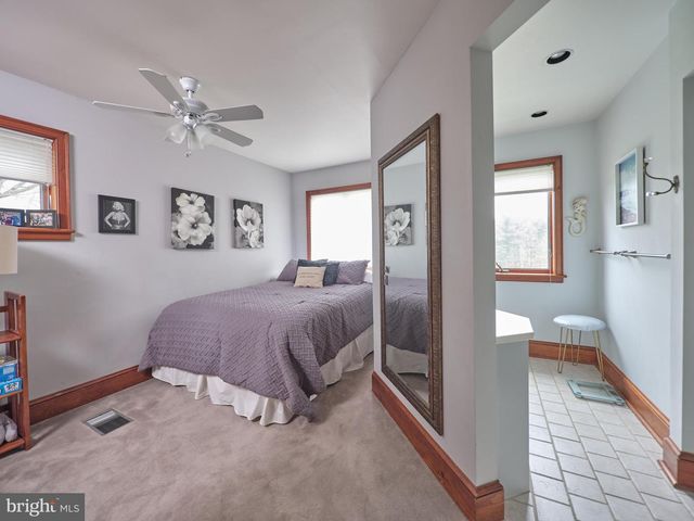 110 CLAY RIDGE RD, Ottsville, PA 18942