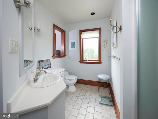 110 CLAY RIDGE RD, Ottsville, PA 18942