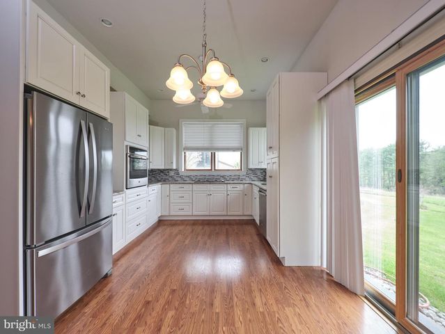 110 CLAY RIDGE RD, Ottsville, PA 18942
