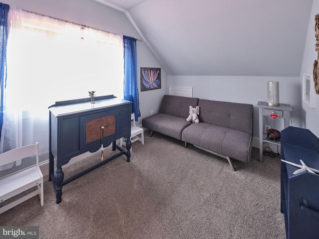 110 CLAY RIDGE RD, Ottsville, PA 18942