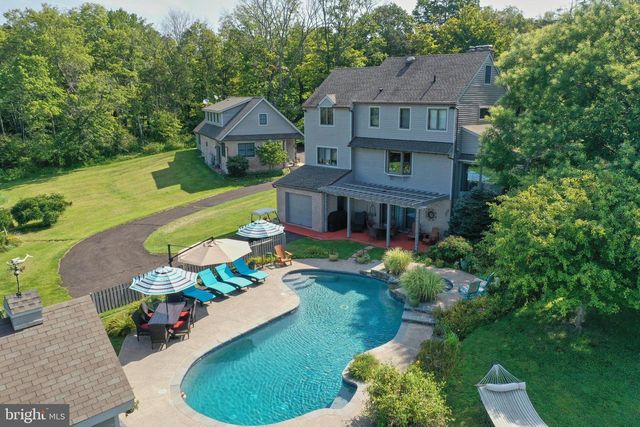 110 CLAY RIDGE RD, Ottsville, PA 18942