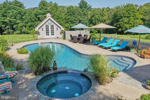 110 CLAY RIDGE RD, Ottsville, PA 18942