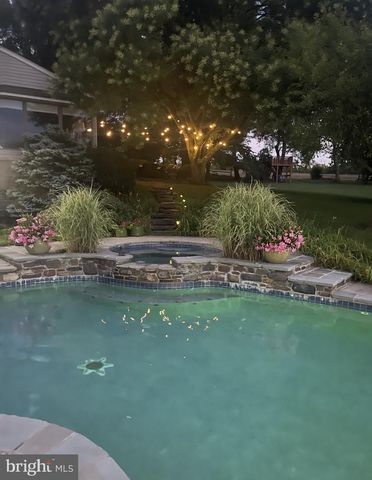 110 CLAY RIDGE RD, Ottsville, PA 18942