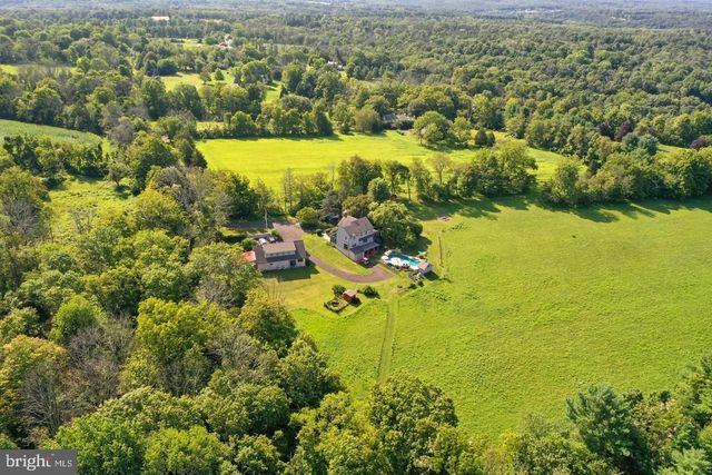 110 CLAY RIDGE RD, Ottsville, PA 18942