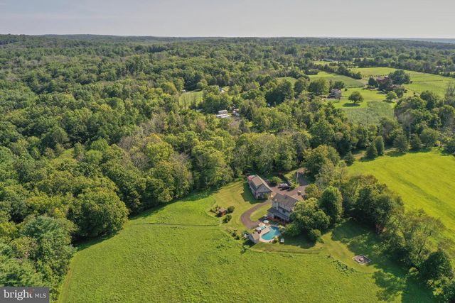 110 CLAY RIDGE RD, Ottsville, PA 18942