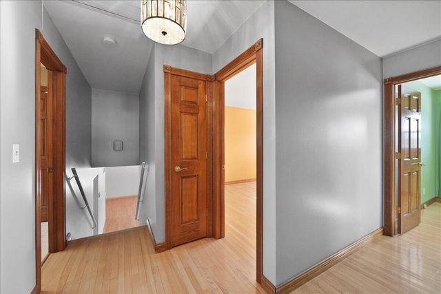 615 Mississinewa Street, Chesterton, IN 46304