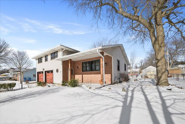 615 Mississinewa Street, Chesterton, IN 46304