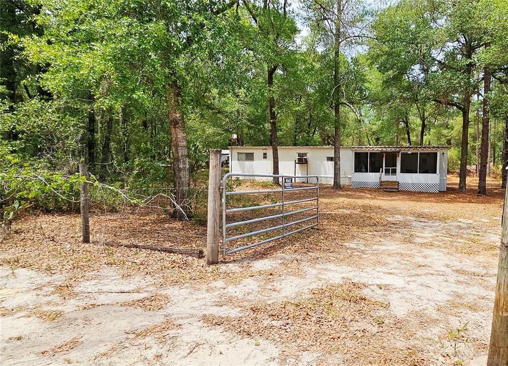 24533 PINK PANTHER ROAD, Paisley, FL 32767