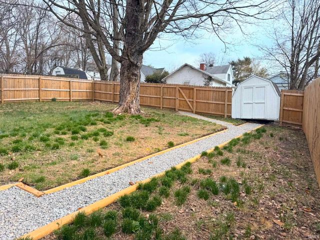 709 Kleymeyer Avenue, Evansville, IN 47720