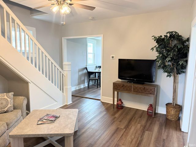 709 Kleymeyer Avenue, Evansville, IN 47720