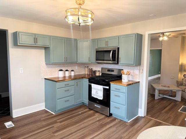 709 Kleymeyer Avenue, Evansville, IN 47720