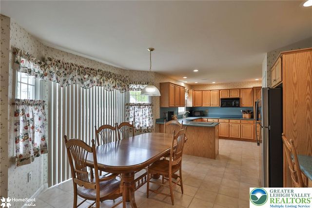 4022 Redwood Drive, Bethlehem Twp, PA 18020