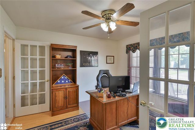 4022 Redwood Drive, Bethlehem Twp, PA 18020