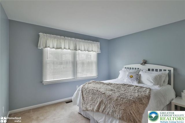 4022 Redwood Drive, Bethlehem Twp, PA 18020