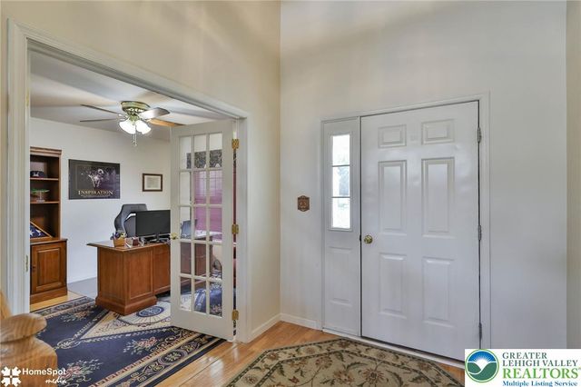 4022 Redwood Drive, Bethlehem Twp, PA 18020