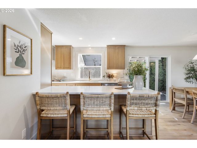 12920 Sw 19TH St, Beaverton, OR 97008