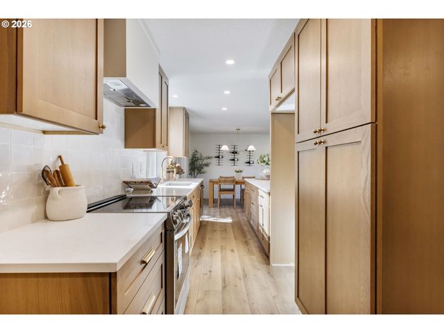 12920 Sw 19TH St, Beaverton, OR 97008