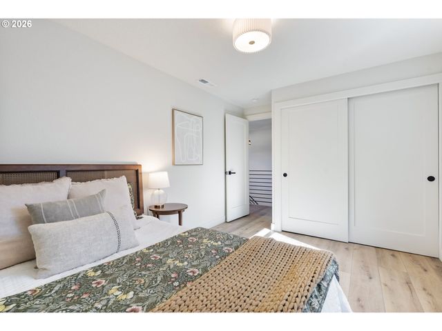 12920 Sw 19TH St, Beaverton, OR 97008