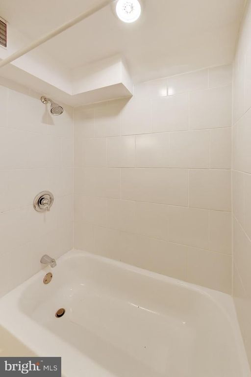 Image 22 of property listing at 637 MAURY AVE, Oxon Hill, MD 20745