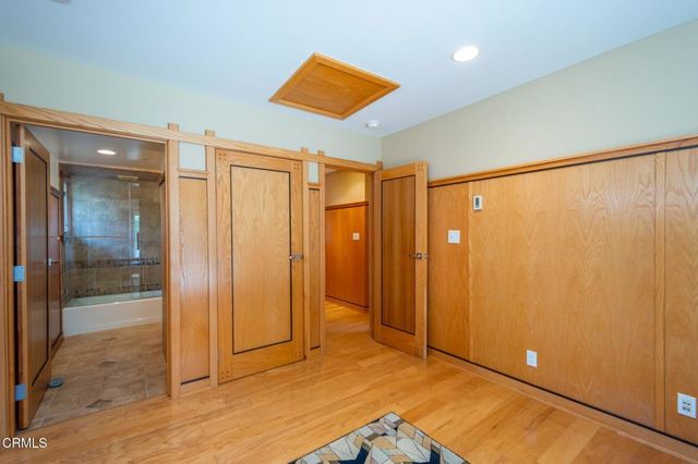 251 Palomares Avenue, Ventura, CA 93003