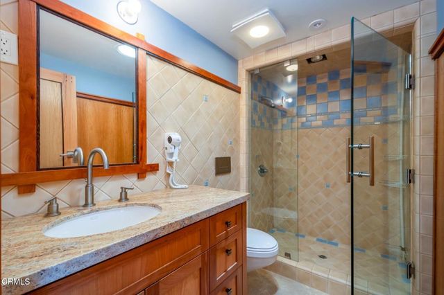 251 Palomares Avenue, Ventura, CA 93003