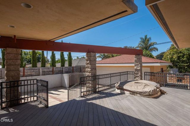 251 Palomares Avenue, Ventura, CA 93003