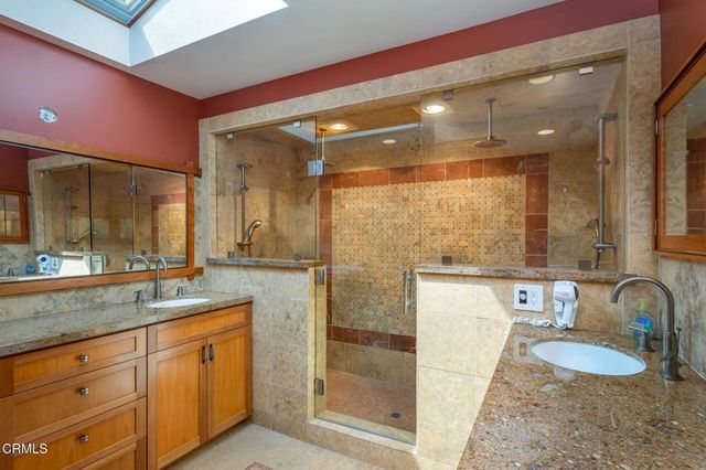 251 Palomares Avenue, Ventura, CA 93003