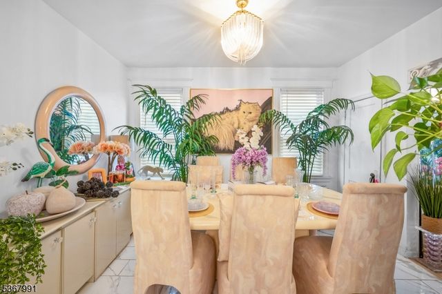 281 S Burnett St, East Orange City, NJ 07018
