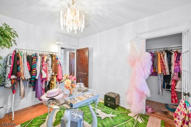 281 S Burnett St, East Orange City, NJ 07018