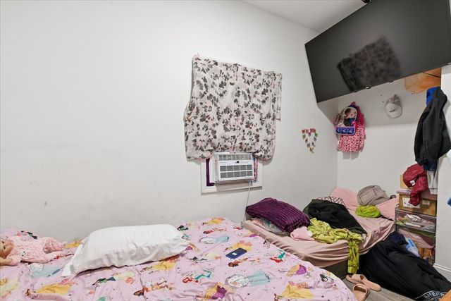 5624 S Lowe Avenue, Chicago, IL 60621