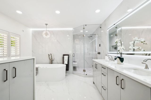 2510 NE 47th St, Fort Lauderdale, FL 33308