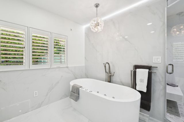 2510 NE 47th St, Fort Lauderdale, FL 33308