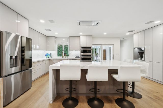 2510 NE 47th St, Fort Lauderdale, FL 33308