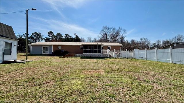 3948 Valley Drive, Sophia, NC 27350