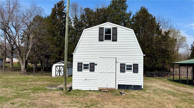 3948 Valley Drive, Sophia, NC 27350