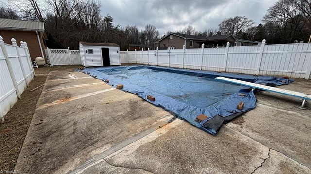 3948 Valley Drive, Sophia, NC 27350