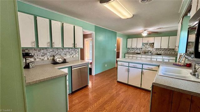 3948 Valley Drive, Sophia, NC 27350