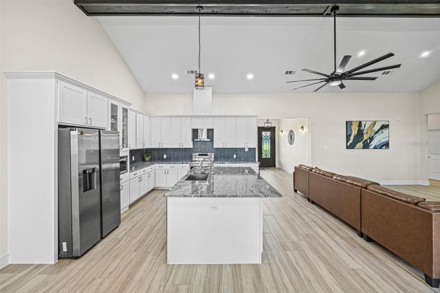 655 County Road 2285, Cleveland, TX 77327