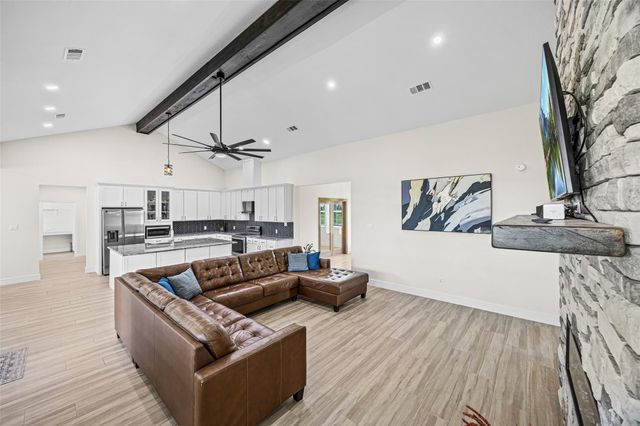 655 County Road 2285, Cleveland, TX 77327