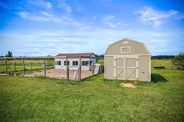 655 County Road 2285, Cleveland, TX 77327