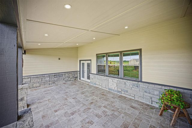 655 County Road 2285, Cleveland, TX 77327