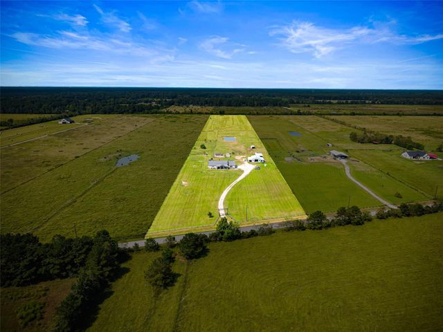 655 County Road 2285, Cleveland, TX 77327