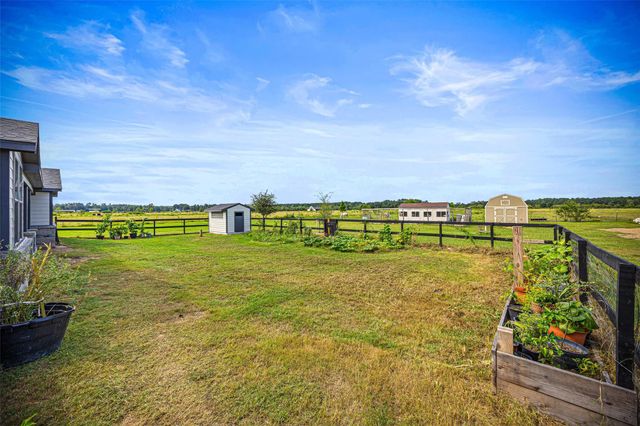 655 County Road 2285, Cleveland, TX 77327