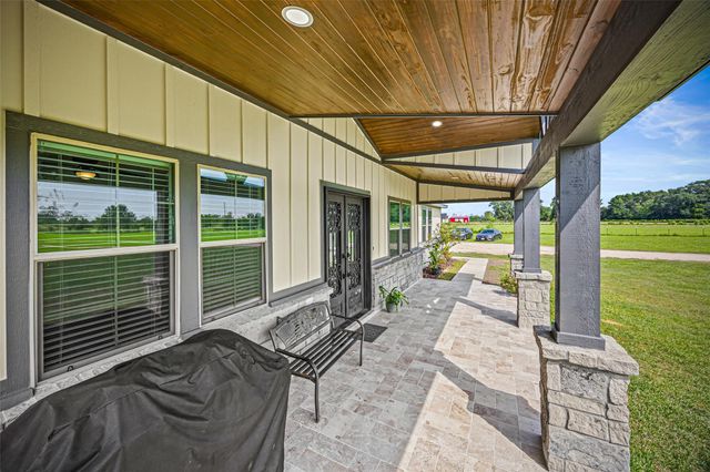 655 County Road 2285, Cleveland, TX 77327