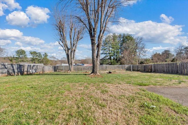 920 Ainsley ST, Martinsville, VA 24112